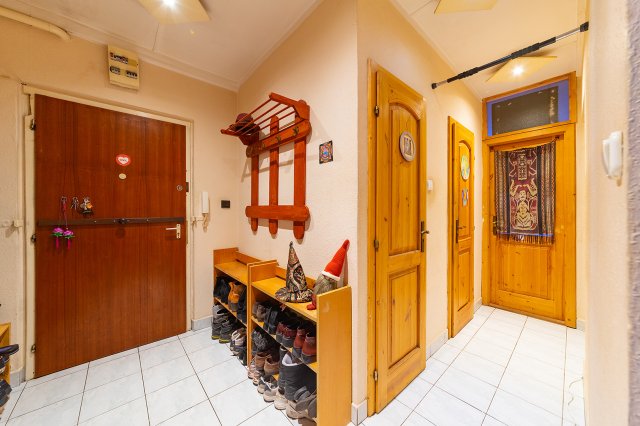 Eladó téglalakás, Budapesten, III. kerületben 84.9 M Ft