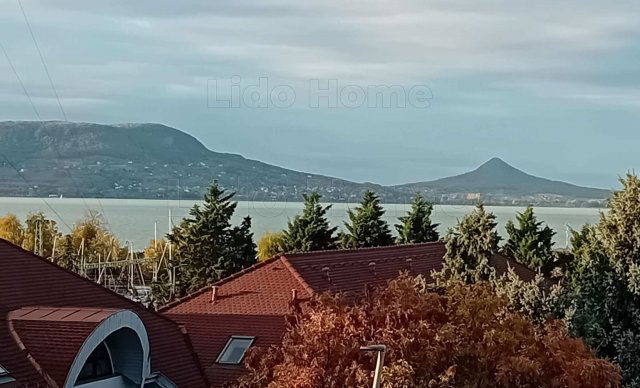 Eladó hotel, Fonyódon 1800 M Ft, 35 szobás / költözzbe.hu