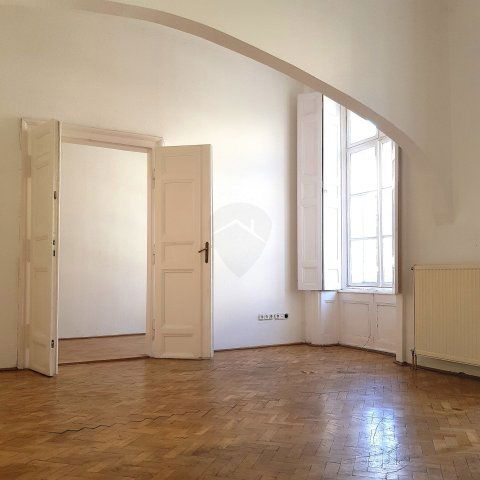 Kiadó téglalakás, albérlet, Budapesten, V. kerületben, 3 szobás