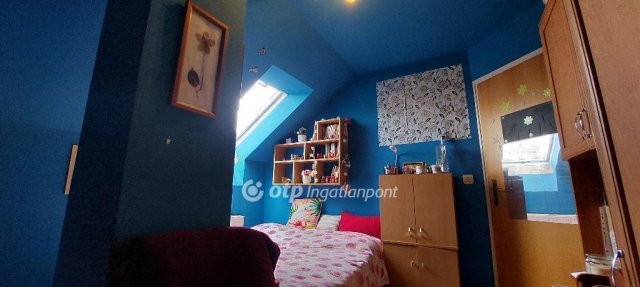 Eladó családi ház, Baracskán 98 M Ft, 6 szobás