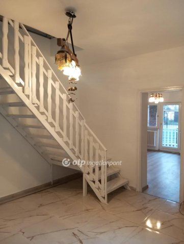 Eladó családi ház, Erdőtelken 25 M Ft, 2+3 szobás