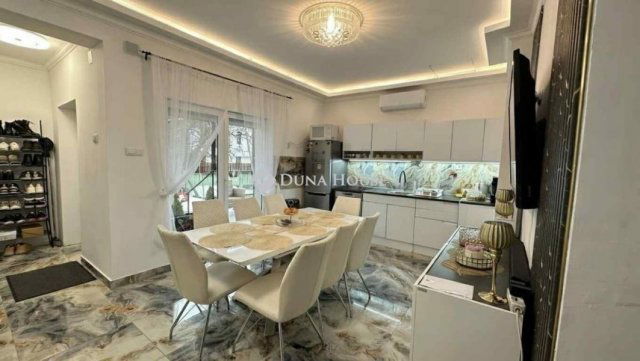 Eladó családi ház, Budapesten, XIV. kerületben 124.9 M Ft