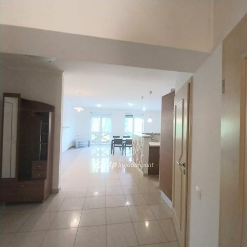 Kiadó téglalakás, albérlet, Nyíregyházán 230 E Ft / hó