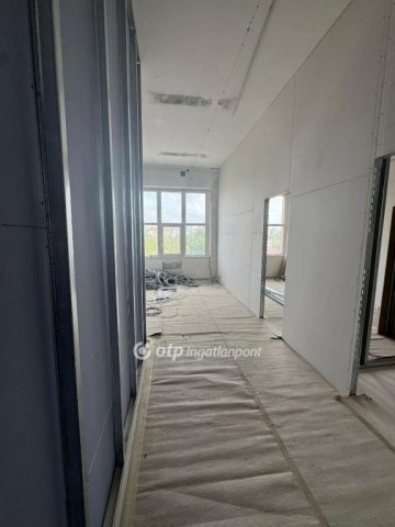 Eladó téglalakás, Budapesten, XXI. kerületben 29.9 M Ft