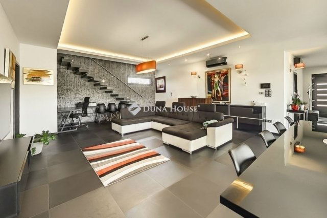 Eladó családi ház, Dabason 199 M Ft, 4 szobás