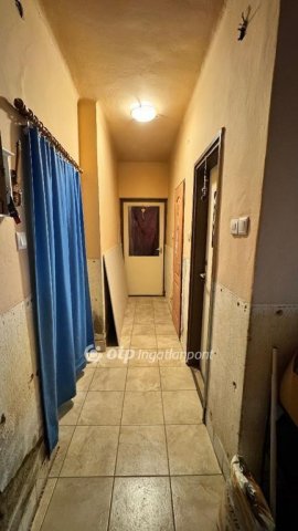 Eladó családi ház, Marcaltőn 20.9 M Ft, 4 szobás