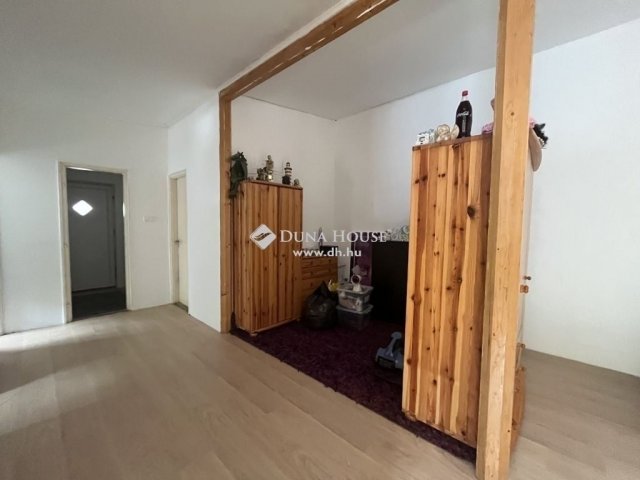 Eladó ipari ingatlan, Budapesten, XXII. kerületben 199.999 M Ft