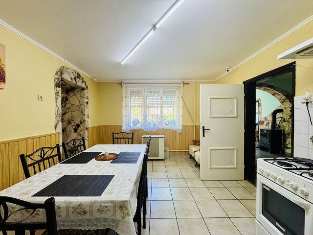 Eladó családi ház, Sályon 23.9 M Ft, 2+1 szobás