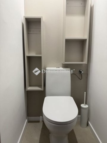 Eladó panellakás, Pécsett 51.9 M Ft, 2 szobás