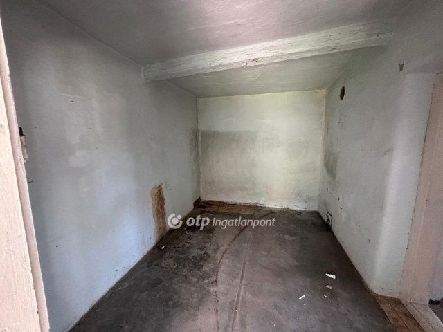 Eladó családi ház, Hosszúpályin 8.99 M Ft, 2 szobás