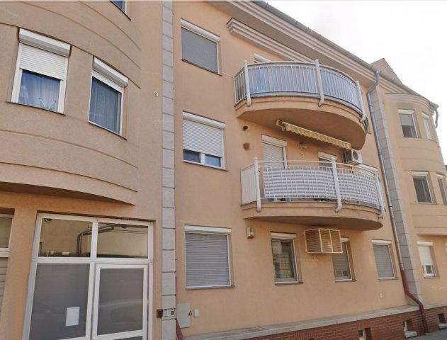 Kiadó téglalakás, albérlet, Debrecenben 210 E Ft / hó, 3 szobás