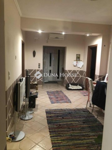 Eladó családi ház, Csipkereken 49.9 M Ft, 5 szobás