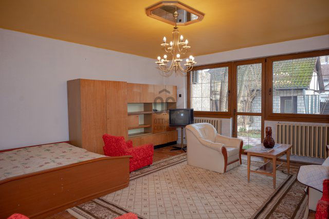 Eladó sorház, Nyíregyházán 95 M Ft, 5 szobás