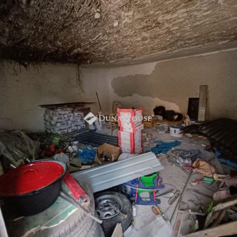 Eladó családi ház, Kecskeméten 32 M Ft, 2 szobás