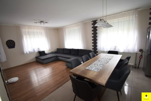 Eladó családi ház, Peresznyén 120 M Ft, 6 szobás