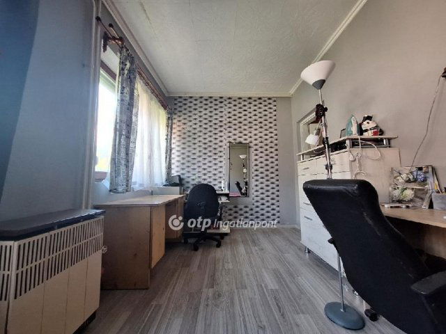 Eladó családi ház, Füzesgyarmaton 25 M Ft, 3 szobás