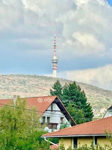 Eladó családi ház, Pécsett 115 M Ft, 3+1 szobás