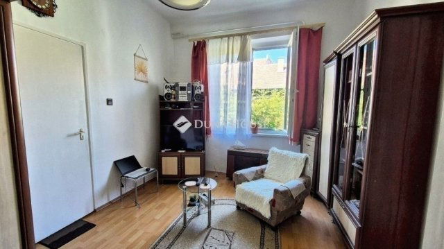 Eladó téglalakás, Budapesten, IV. kerületben 47.9 M Ft, 2 szobás