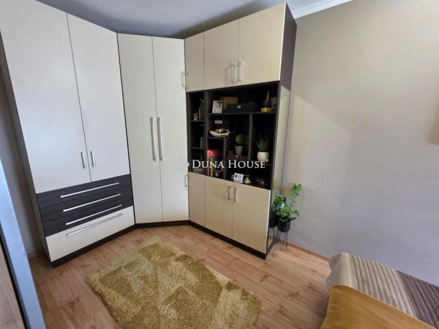 Eladó téglalakás, Tiszafüreden 52.8 M Ft, 3 szobás