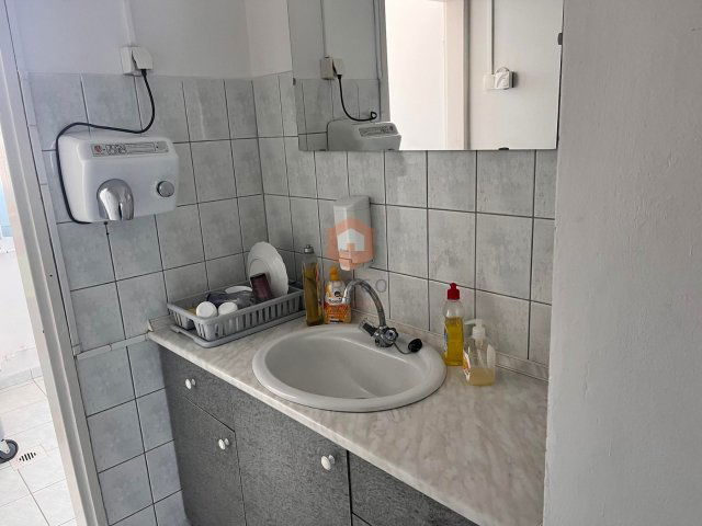 Kiadó iroda, Pécsett 45 E Ft / hó / költözzbe.hu