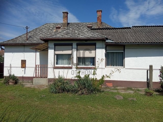 Eladó családi ház, Tarpán 10.5 M Ft, 2 szobás