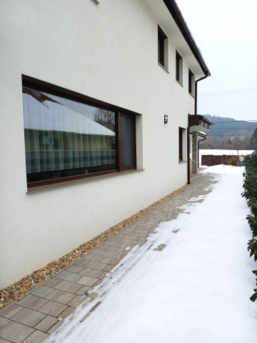 Eladó családi ház, Pilisszentivánon 289.9 M Ft, 5+1 szobás