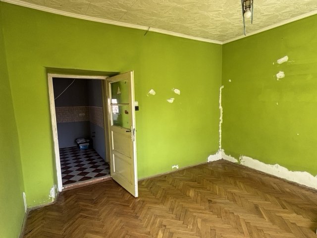 Eladó családi ház, Kesznyétenen 6.9 M Ft, 2 szobás