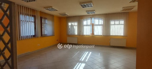 Kiadó iroda, Szentendrén 450 E Ft / hó, 2+1 szobás