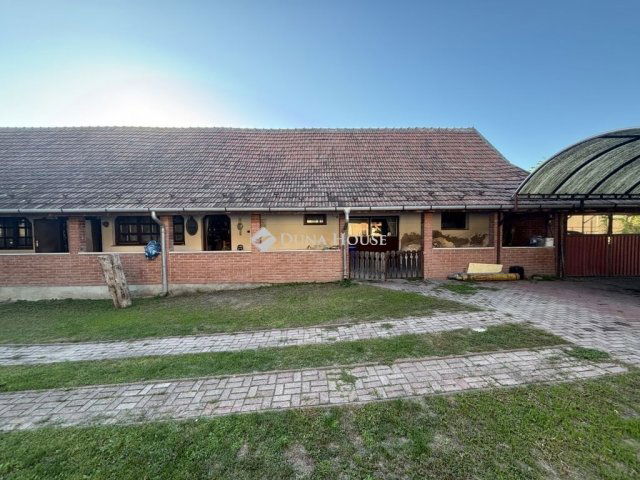 Eladó családi ház, Dunaharasztin 61.524 M Ft, 2 szobás