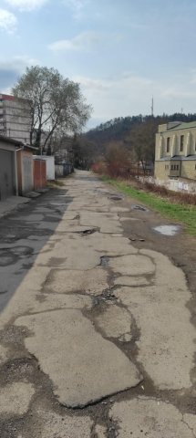 Kiadó garázs, Salgótarjánban 15 E Ft / hó