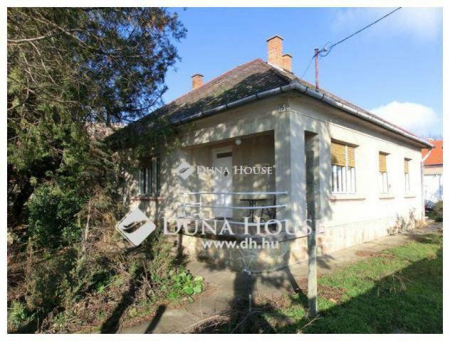 Eladó családi ház, Kecskeméten 330 M Ft, 1 szobás