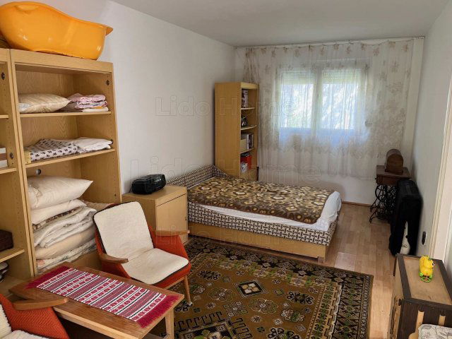 Eladó nyaraló, Siófokon 70 M Ft, 5 szobás / költözzbe.hu