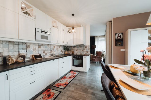 Eladó családi ház, Zsámbékon 148.8 M Ft, 5 szobás