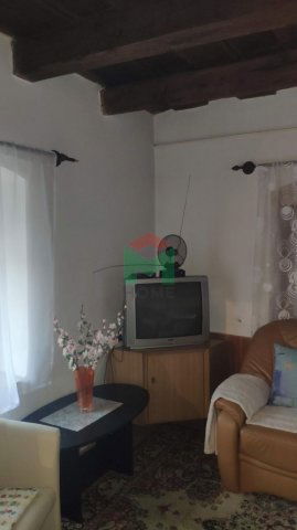 Eladó családi ház, Balatonújlakon 18 M Ft, 2 szobás