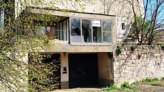 Eladó iroda, Verpeléten 42 M Ft / költözzbe.hu