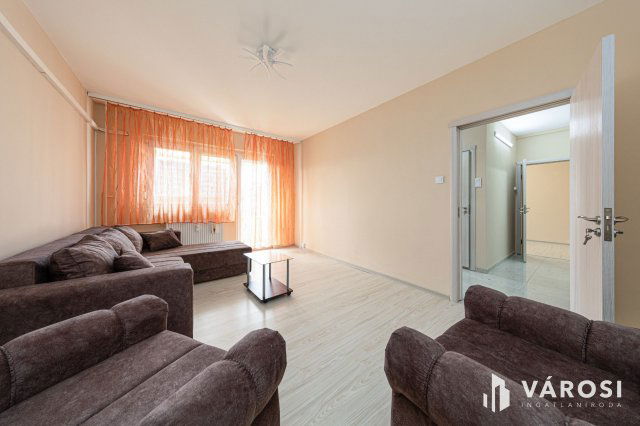 Kiadó panellakás, albérlet, Szegeden 180 E Ft / hó, 2 szobás
