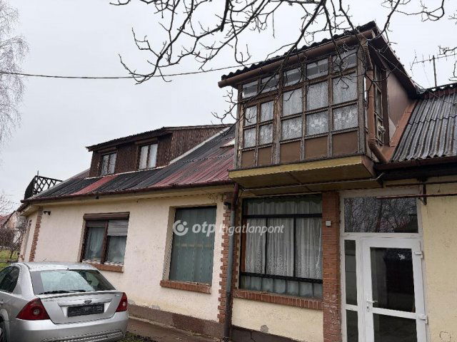 Eladó családi ház, Dejtáron 32.45 M Ft, 1 szobás