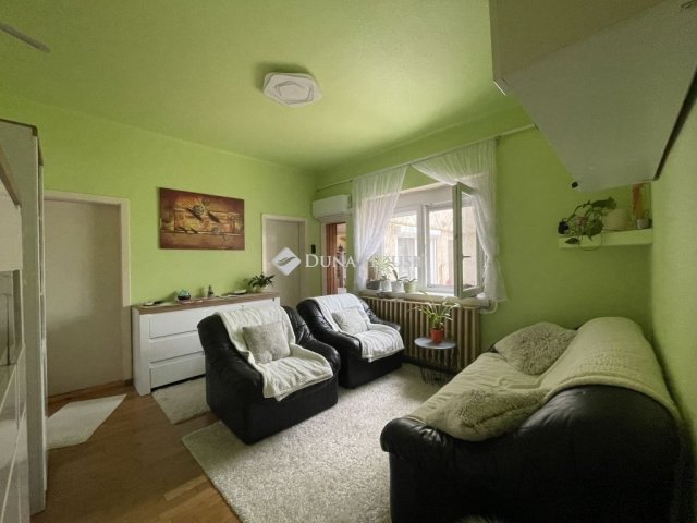 Eladó családi ház, Hatvanban 85 M Ft, 6 szobás