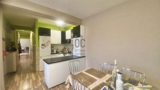 Eladó téglalakás, Zalaegerszegen 43 M Ft, 4 szobás