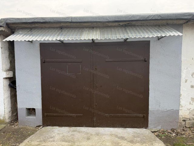Eladó garázs, Tatabányán 6.5 M Ft / költözzbe.hu