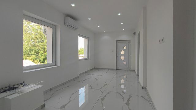 Eladó családi ház, Valkón 45 M Ft, 2 szobás