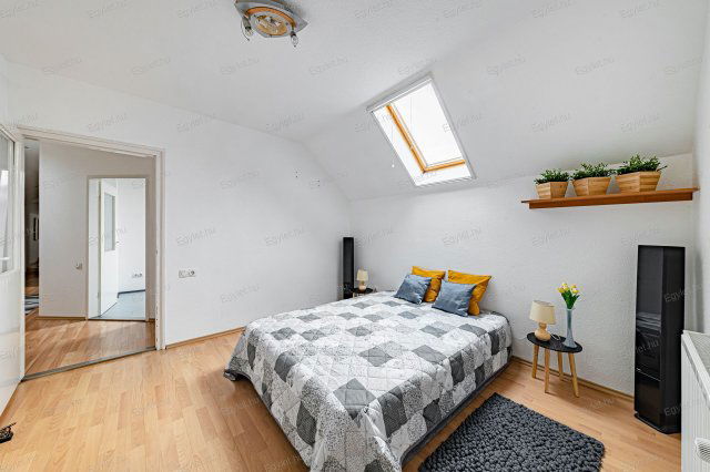 Eladó családi ház, Budaörsön 195 M Ft, 5 szobás