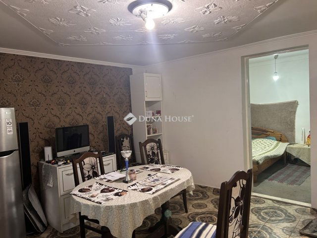 Eladó családi ház, Baján 17.9 M Ft, 1 szobás