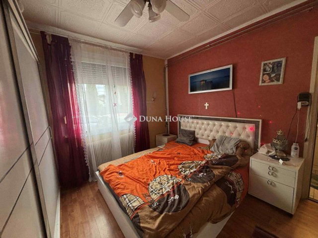 Eladó családi ház, Levélen 75.9 M Ft, 6 szobás