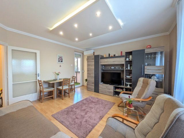 Eladó téglalakás, Debrecenben 62.9 M Ft, 2 szobás