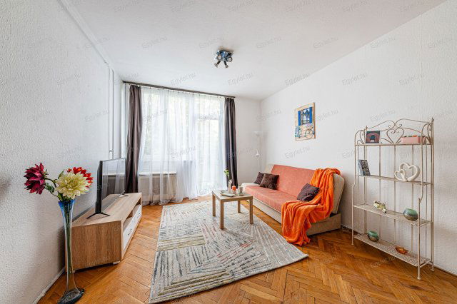 Eladó téglalakás, Budapesten, XXII. kerületben, Tenkes utcában