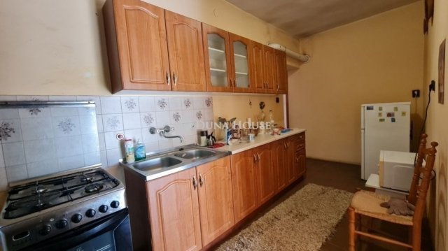Eladó családi ház, Pécsváradon 55 M Ft, 5 szobás