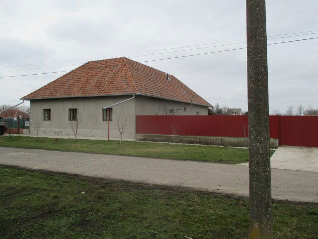 Eladó családi ház, Végegyházán 62.9 M Ft, 4+1 szobás