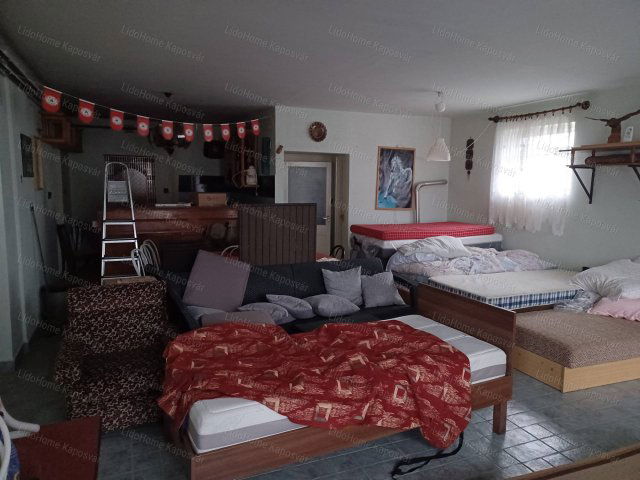 Eladó családi ház, Berzencén 69.9 M Ft, 12 szobás
