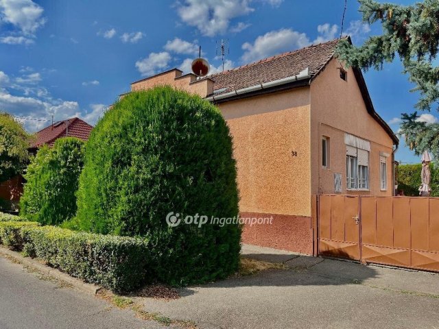 Eladó családi ház, Hajdúszoboszlón 56.99 M Ft, 3 szobás